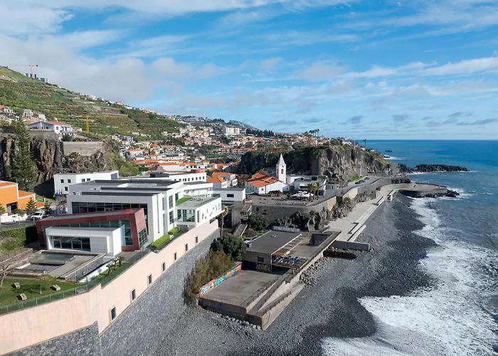 Atlantic Heights Varandas Do Atlântico * Câmara de Lobos